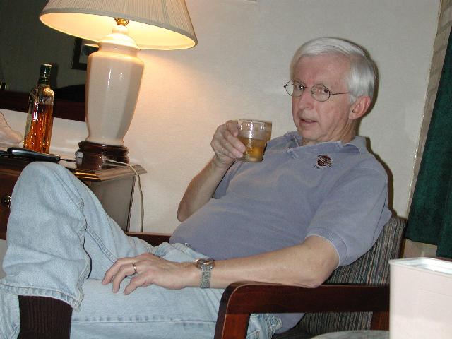 fredroom.jpg (42235 bytes)